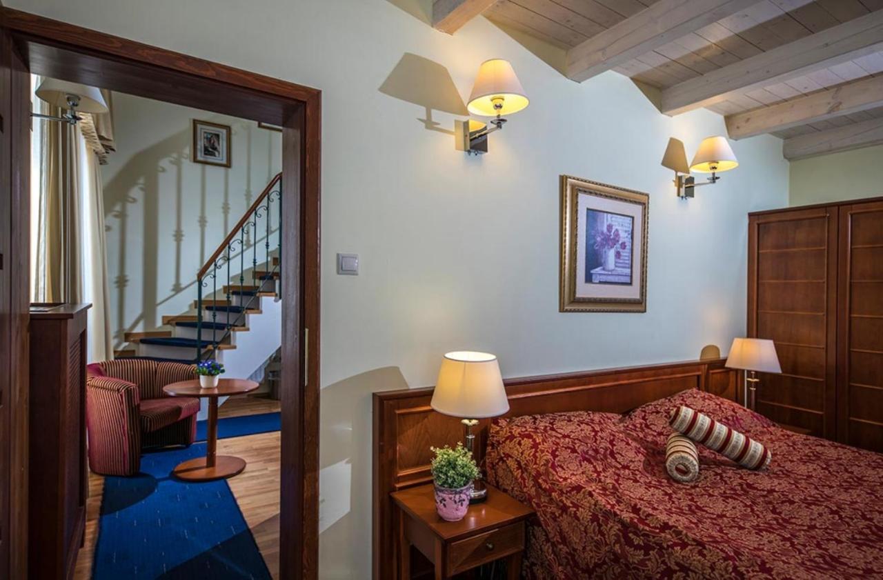 Hotel Forest Hills Zirc Luaran gambar