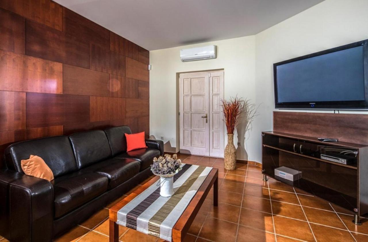 Hotel Forest Hills Zirc Luaran gambar