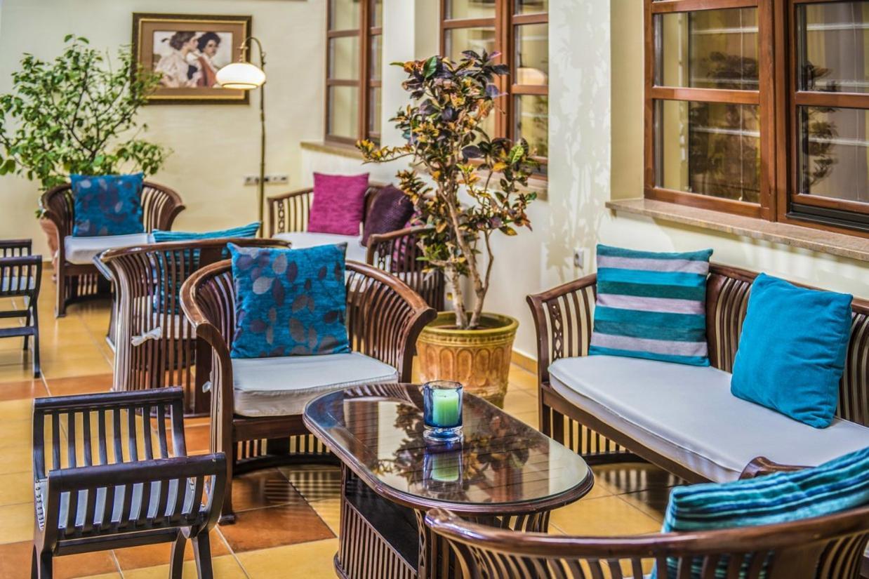 Hotel Forest Hills Zirc Luaran gambar