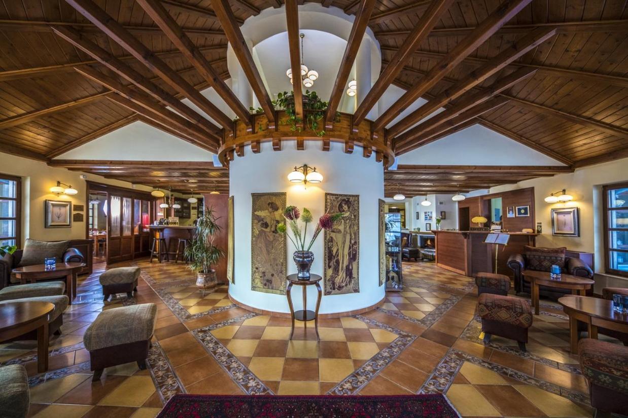 Hotel Forest Hills Zirc Luaran gambar