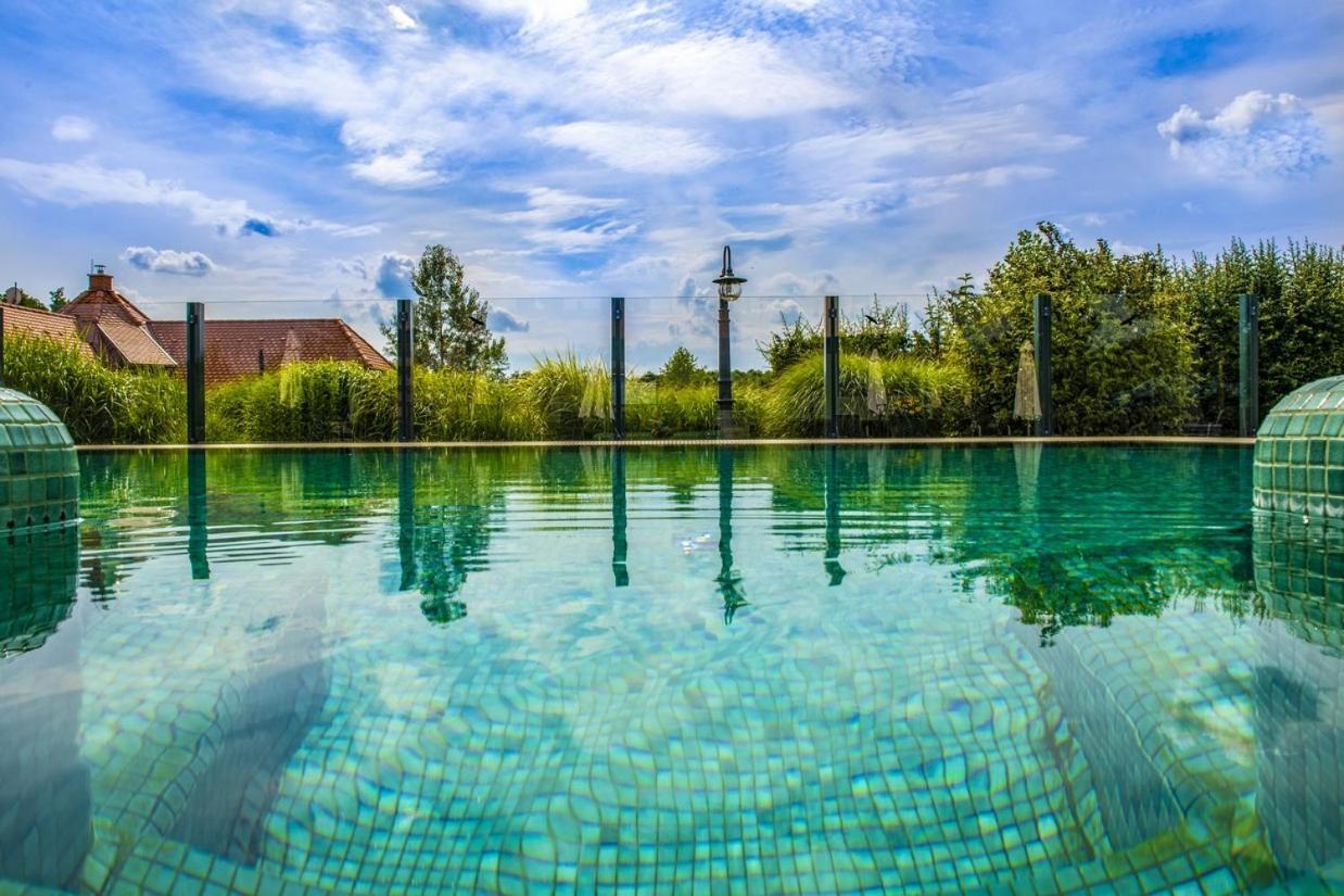 Hotel Forest Hills Zirc Luaran gambar